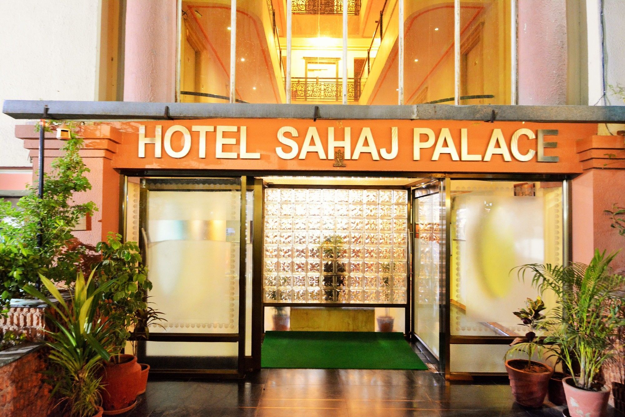 Hotel Sahaj Palace Ahmedabad Eksteriør bilde